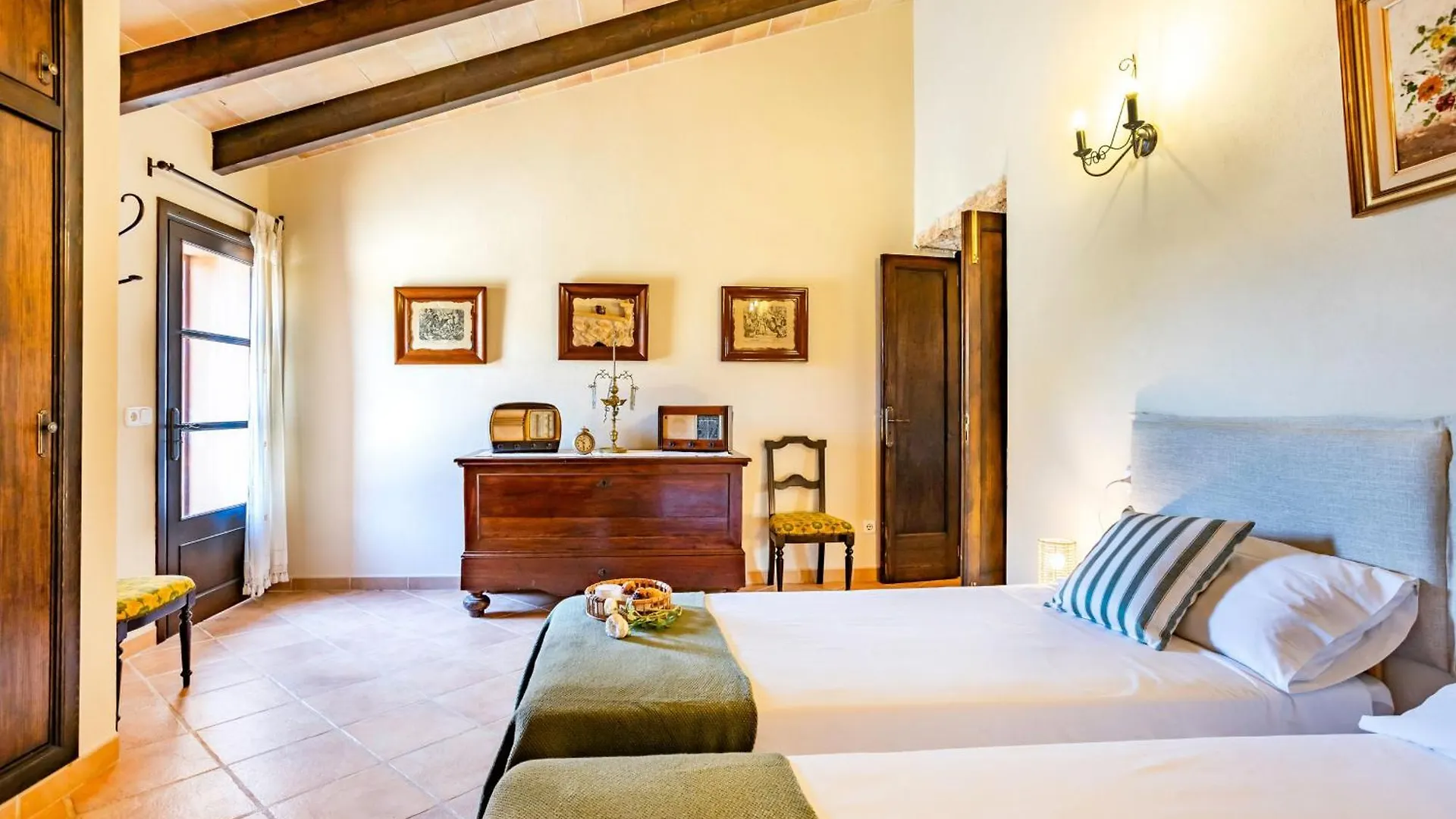 Landhaus Gasthaus Sa Bassa Llova mit Pool und Wifi Santanyí